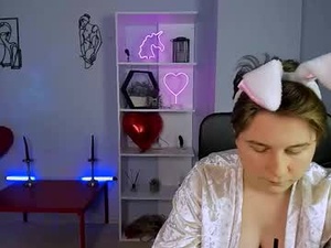 Screenshot from leona_light webcams