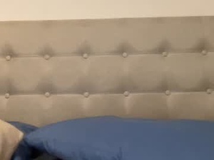 Screenshot from leoon_hot webcams