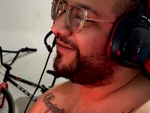 Screenshot from leosalvaje webcams