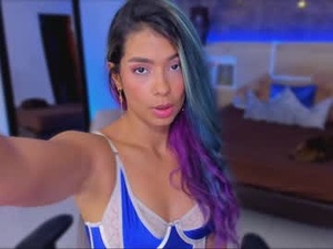 Screenshot from lexy_fox2 webcams