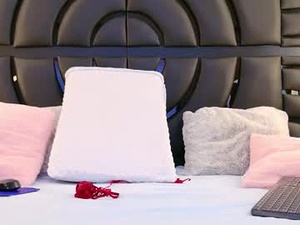 Screenshot from lexyrooss webcams