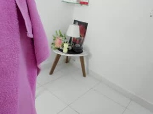 Screenshot from lia_curve webcams