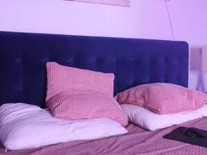 Screenshot from lia_long webcams