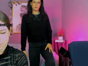 Screenshot from lia_make_love webcams
