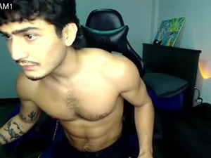 Screenshot from liaam1 webcams