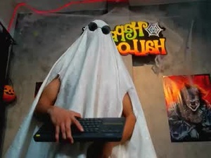 Screenshot from liam_knight webcams