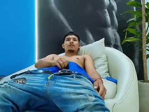 Screenshot from liambennet0 webcams