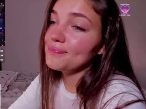 Screenshot from liana_8 webcams