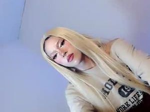 Screenshot from lil_magdalene webcams