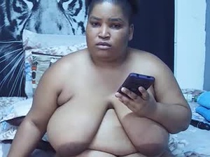 Screenshot from lilchocodoll webcams