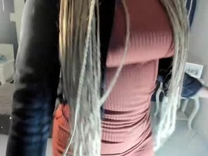 Screenshot from lili_harvey webcams