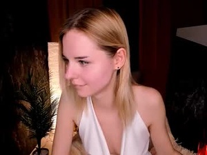 Screenshot from lillian_shine webcams