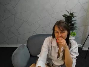 Screenshot from lillian_white1 webcams