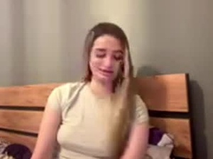 Screenshot from lillianleroy webcams