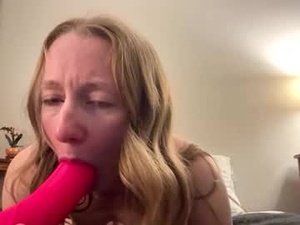 Screenshot from lillianlux webcams