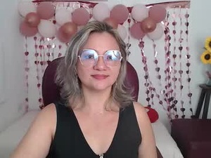 Screenshot from lilly_milf webcams