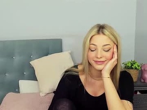 Screenshot from lilylovely26 webcams