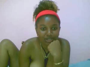 Screenshot from linah1123 webcams