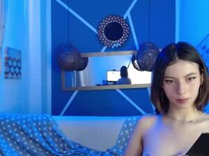 Screenshot from linda_kimi2 webcams