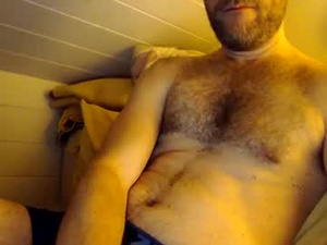Screenshot from lingam_12 webcams