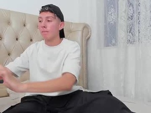 Screenshot from littledanny_ webcams
