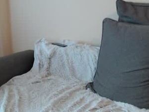 Screenshot from littlefergie0 webcams