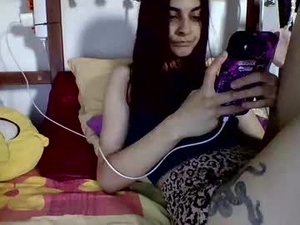 Screenshot from littlehotbaabee webcams