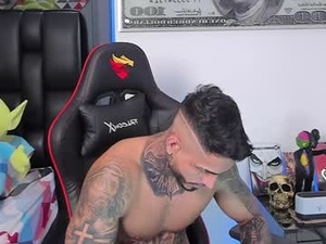 Screenshot from logan_hugh8 webcams