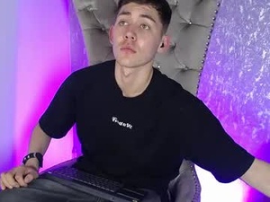 Screenshot from loganfoster_ webcams