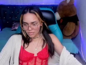 Screenshot from lola_bikers_m webcams