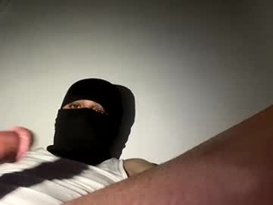 Screenshot from londonluxelad webcams