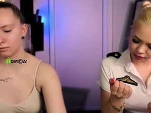 Screenshot from lone_metti webcams