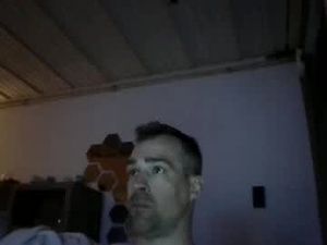 Screenshot from loonelyy webcams
