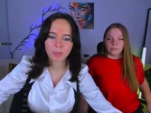 Screenshot from lorel_love webcams