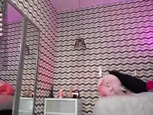Screenshot from lorenadavies webcams