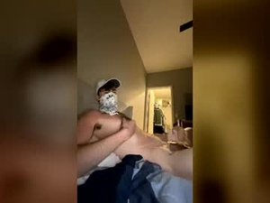 Screenshot from lostboi4321 webcams