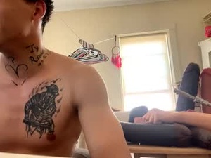 Screenshot from love_stretch webcams