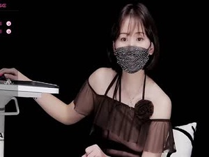 Screenshot from lovely_asahi webcams