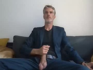 Screenshot from lovelybigcockgentleman webcams