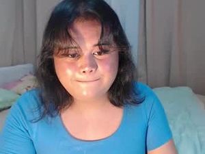 Screenshot from lovelypinaychubsx webcams