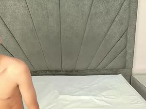 Screenshot from loversonlive_os webcams