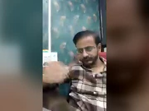 Screenshot from lovetoindia webcams