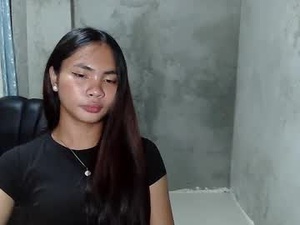 Screenshot from loving_rhean webcams