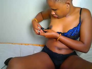 Screenshot from lovly_kam webcams