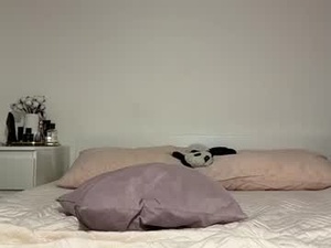 Screenshot from lucas_bennett webcams