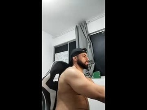 Screenshot from lucas_wolfx webcams