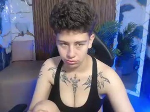 Screenshot from luckyy_tay webcams