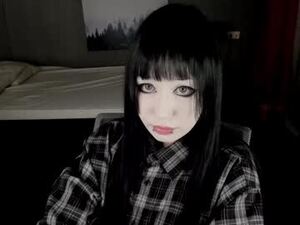 Screenshot from lucy_parrker webcams