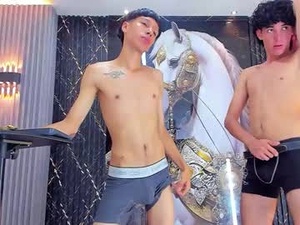 Screenshot from luisc_bigcock webcams