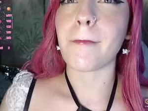 Screenshot from lulugh_ webcams